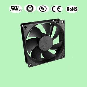 散熱風扇8025低電壓啟動直流24V 散熱風扇8025低電壓啟動直流24V